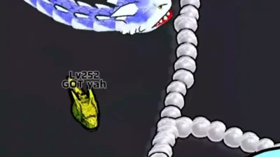 Скриншот Snake Clash Мод [Много денег] на Андроид на Андроид